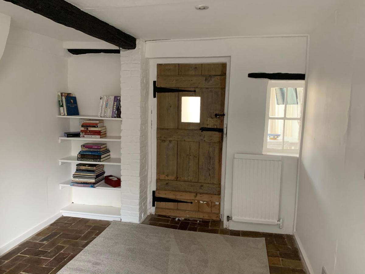 Bell Cottage Mildenhall Eksteriør billede